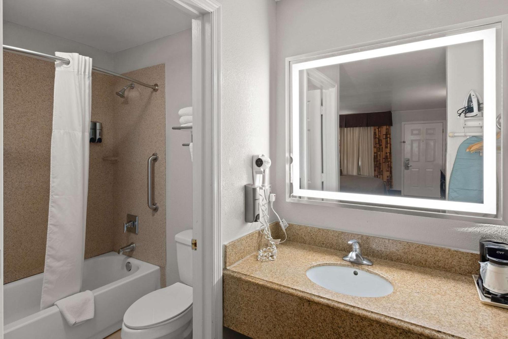 Best Western Executive Inn Grove City Exterior foto