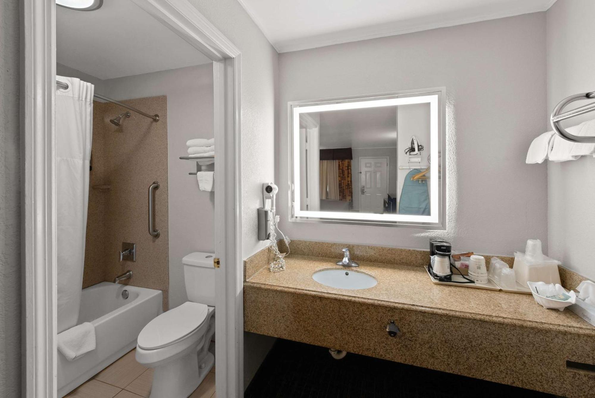 Best Western Executive Inn Grove City Exterior foto